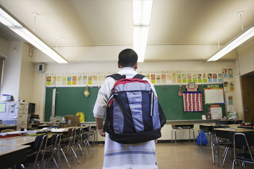 Backpack Safety Tips to Lighten the Burden on Children's Shoulders 2 Lighten the Burden on Children's Shoulders